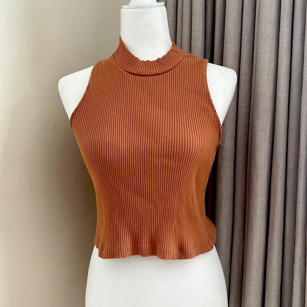 Light burnt orange cribbed mock neck sleeveless top